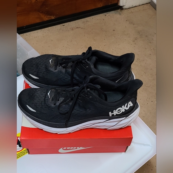 Hoka One Clifton Black White Running Sneakers Women 10.5B Or Men 9 - Picture 3 of 11
